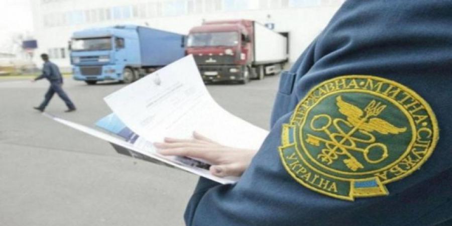 ДБР передали обвинувальний акт до суду відносно інспекторів Черкаської митниці, які допустили збитки державі на 20 млн гривень - Корупціонер в Україні