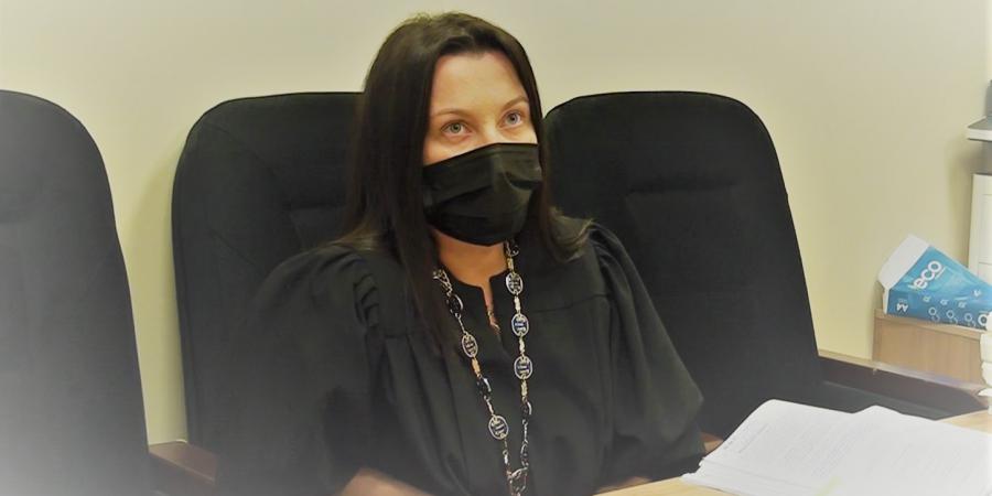 Суддя ОАСК Анна Кузьменко перешкоджає журналістській діяльності - Корупціонер в Україні